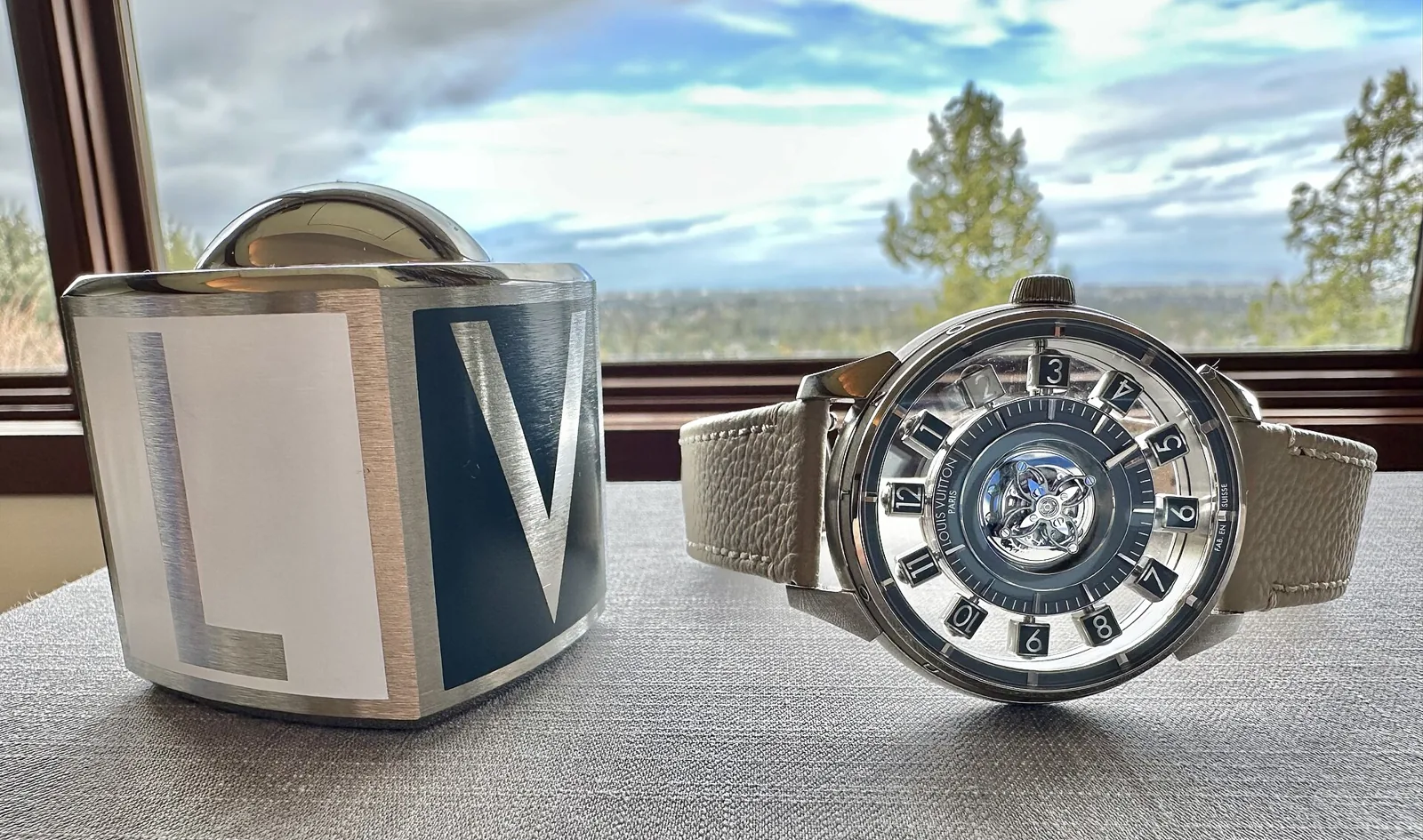 Montre Louis Vuitton, photo sous licence libre