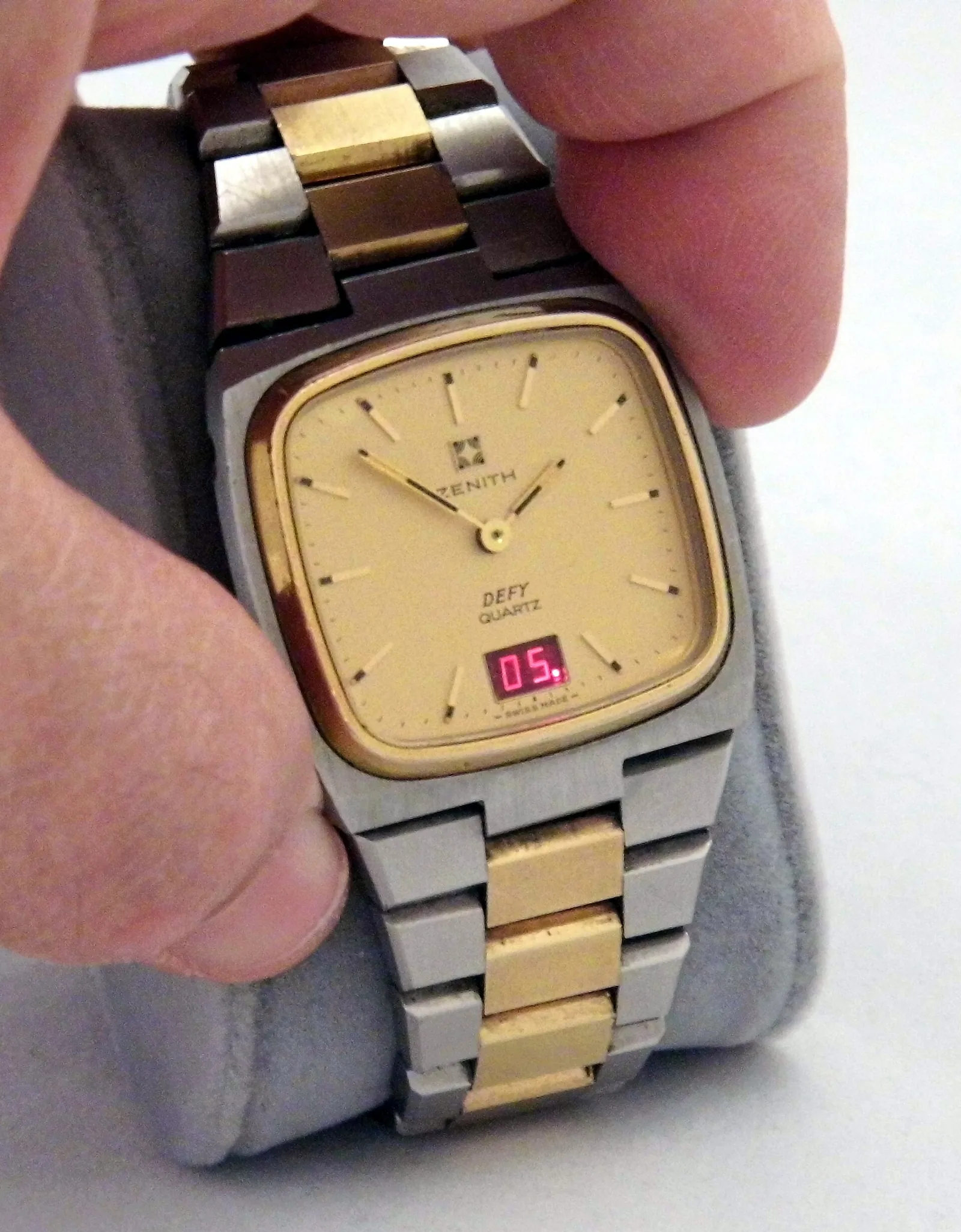 Montre Zenith, photo sous licence libre